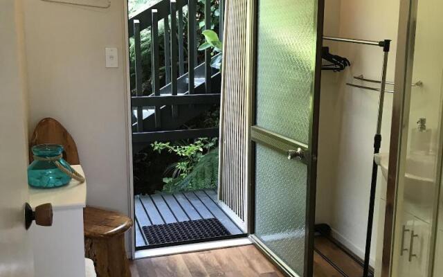 Tipi and Bob's Waterfront Lodge