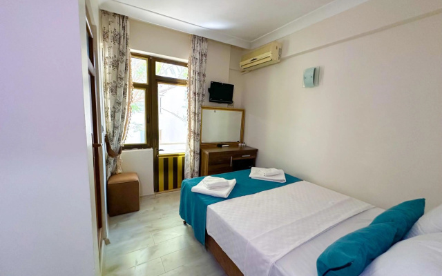 Reis Beach Hotel&Restaurant