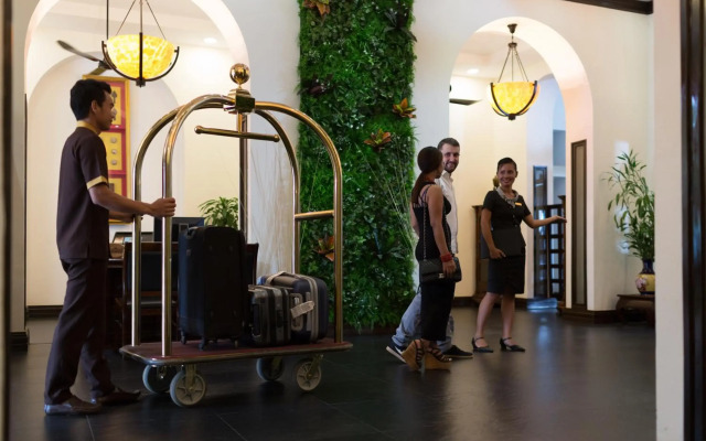 Treasure Oasis Hotel
