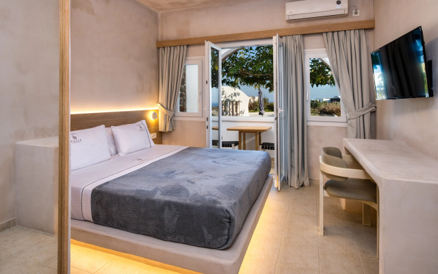 Aelia Luxury Suites Santorini