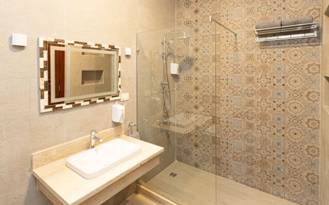 Prime Select Village Gate