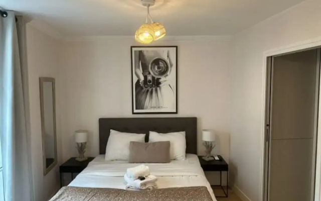 Charming Studio With AC in the Center of Paris