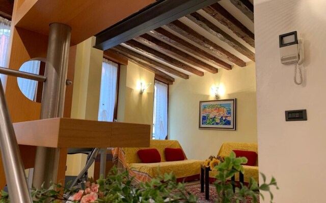 Grimaldi Apartments - Ai Carmini