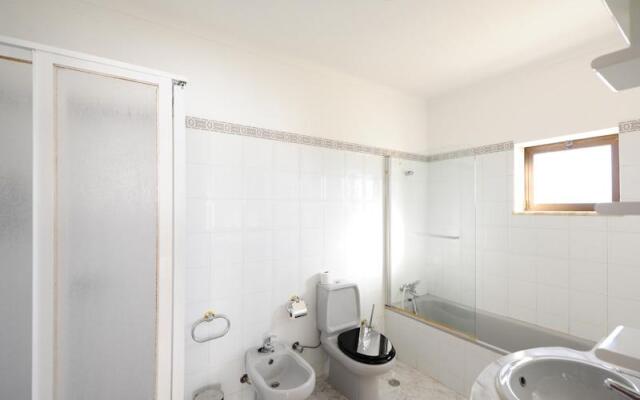 Villa in Silves, Algarve, Portugal 102055