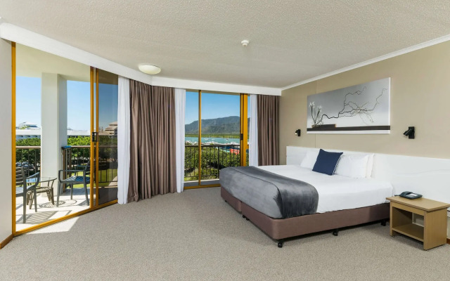 Pacific Hotel Cairns
