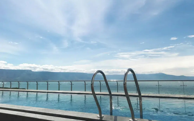 Labersa Hotel & Convention Center Samosir