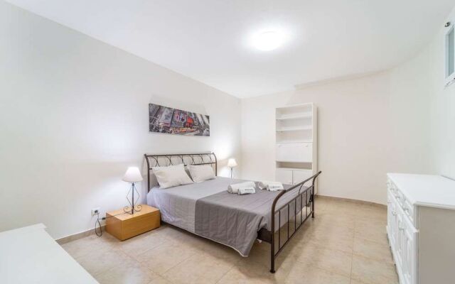 Villa Lemos by HelloVacations