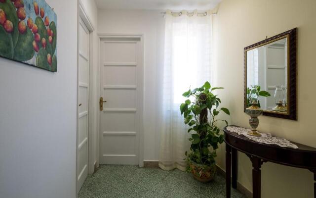 Mille e una Notte / Station Apartment