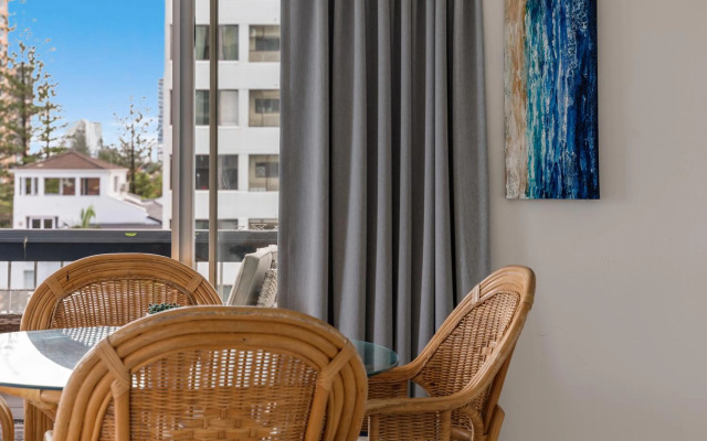 Hi Ho Beach Apartments