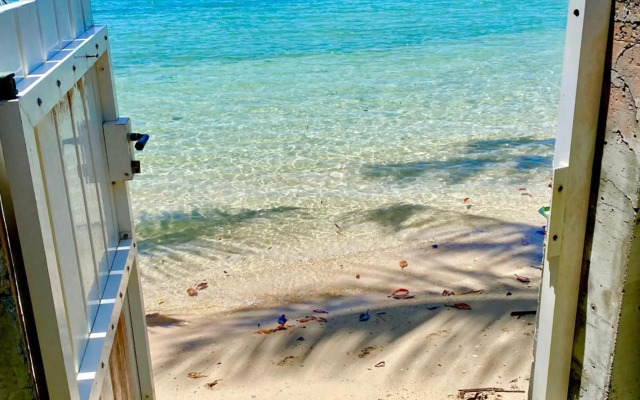 Michelle’s flat by the Sea