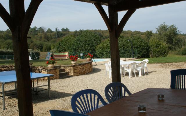 Beautiful Holiday Home with Pool in Saint-Pompont