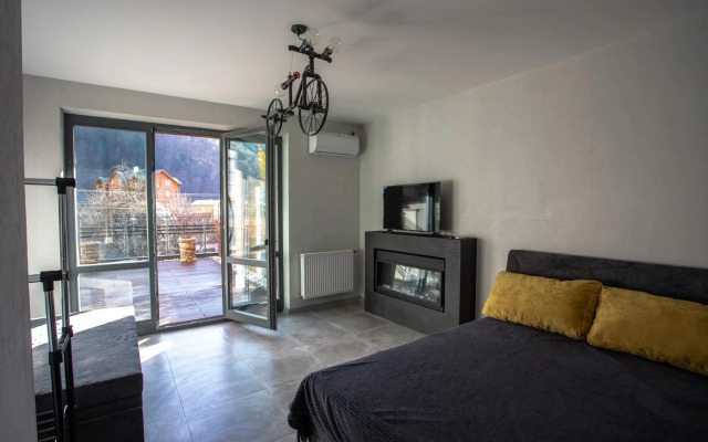 Reef Terrace Apartments