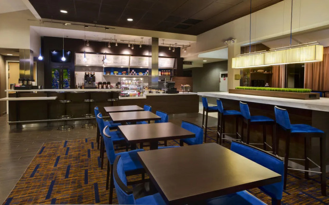 Courtyard Houston Brookhollow