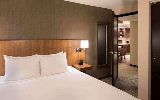 Hyatt Place Cleveland / Westlake / Crocker Park