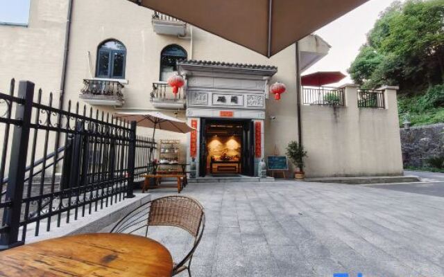 Yichun Huge Hot Spring Holiday Villa
