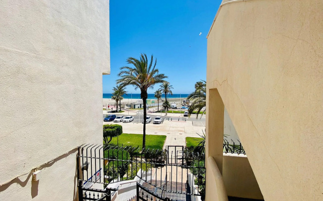 Cozy apartment in Garrucha on the beachfront