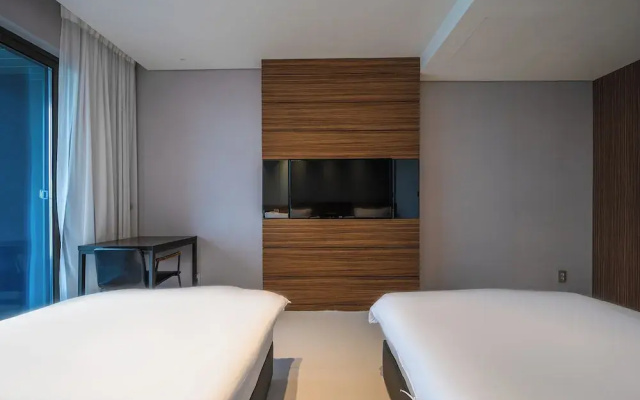 sky & sea hotel
