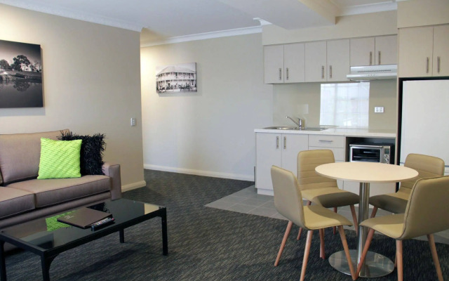 Mercure Orange