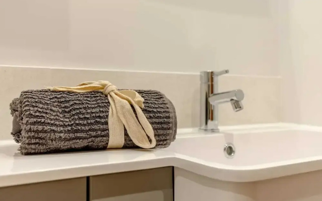 Modern And Spacious 2 Bedroom in Central London