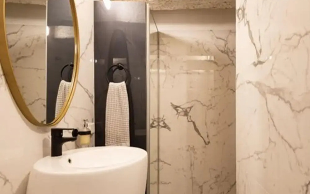 Elegant 1 Bedroom Near San Pedro Church