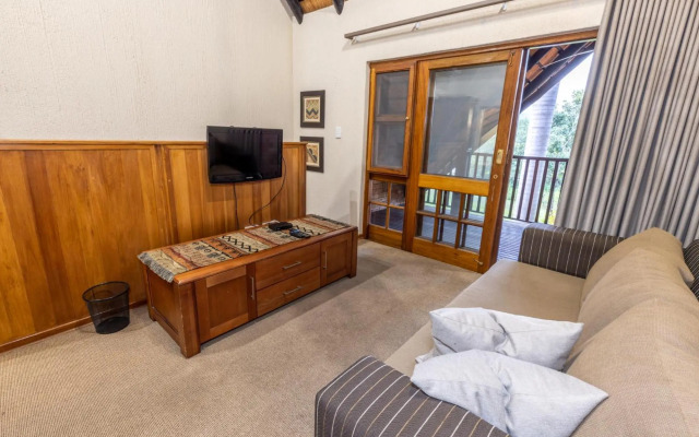 Legend Safaris - Kruger Park Lodge 257B