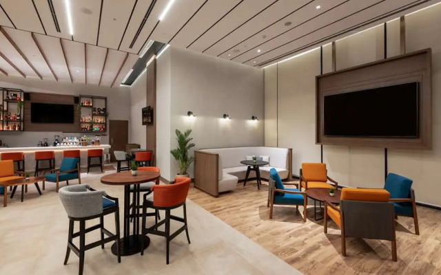 DoubleTree by Hilton Vientiane