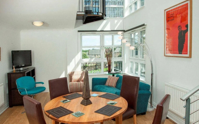 St. Giles Apartment