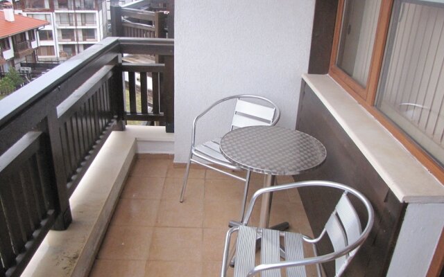Edelweiss Inn Apartments