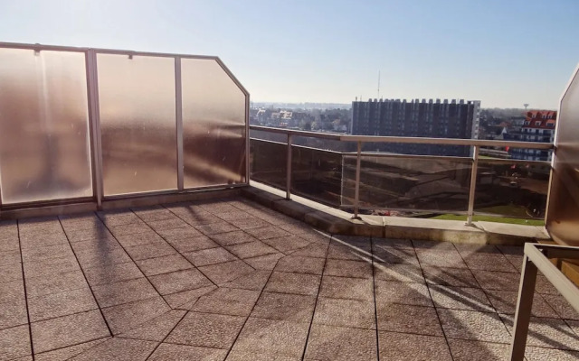 Seaside Serenity Apartment