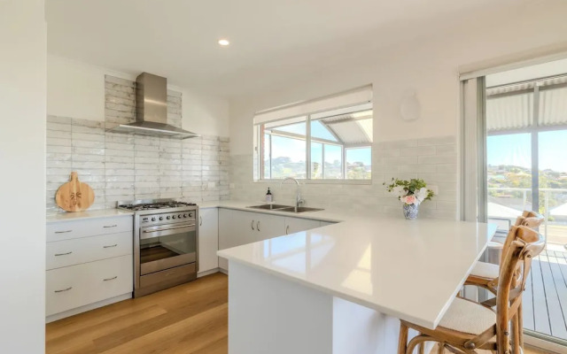 Seaview Heights by the BnB Collection