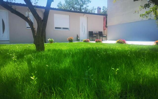 Studio apartments Tara