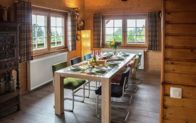 Affluent Chalet in Septon with Whirlpool, Sauna, Hot Tub