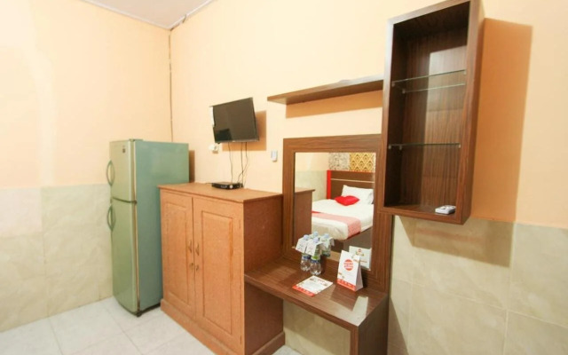 OYO 1594 Al Firdausi Residence