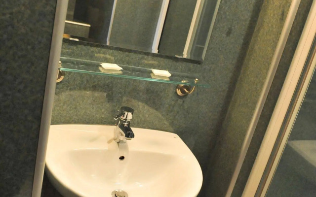 Thrums Hotel