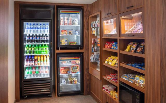 Fairfield Inn & Suites by Marriott Providence Airport