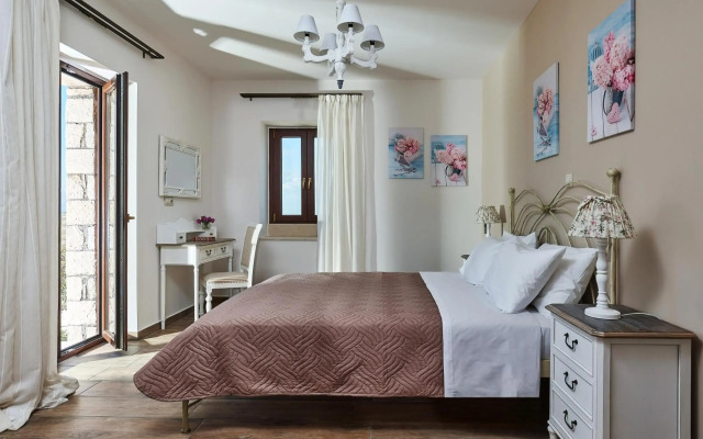 Orelia Cretan Villas & Deluxe Apartments