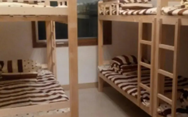 81 International Youth Hostel