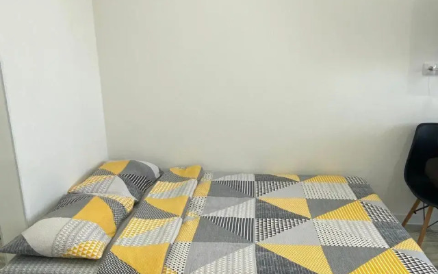 Apartment on 110E Adela Kutuya Street
