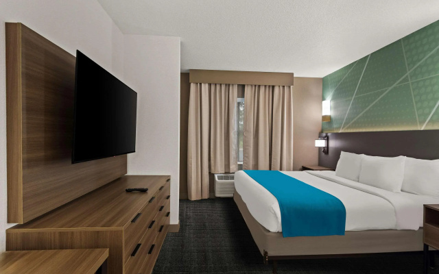 Comfort Suites Vero Beach I-95