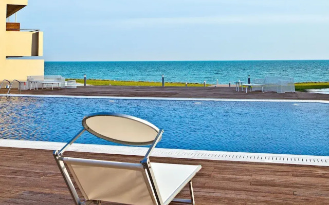 Alex Hotel