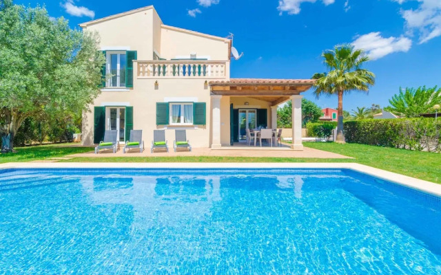 Voltora in Campos With 3 Bedrooms and 3 Bathrooms