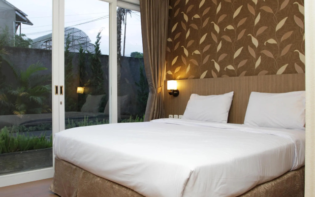 Villa Chocolate – Guest Rooms – Parompong