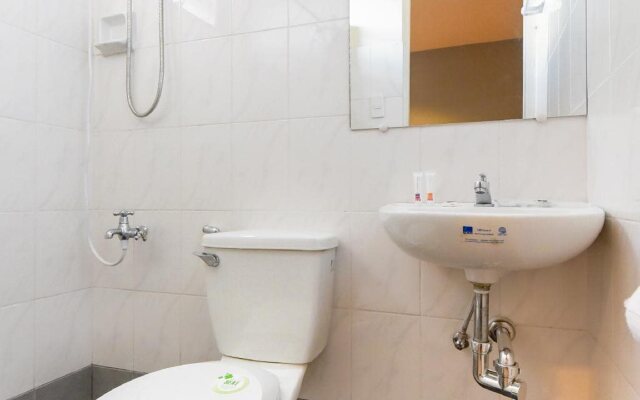 OYO 112 Majesty Suites