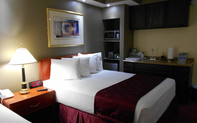 Crescent Hotel Kansas City South