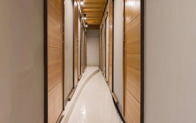 Holiday Station Hostel