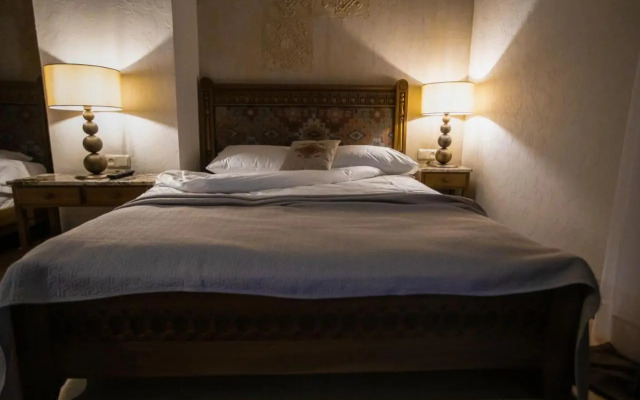 Ethno Hotel