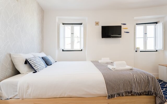 Alfama Loft Studio Loft Apartment w/ River View - by LU Holidays