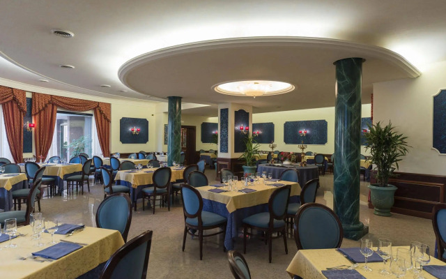 Hotel Columbus