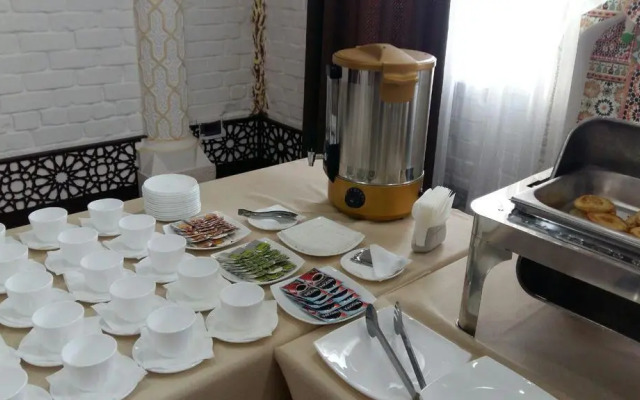 Отель Kesh Palace