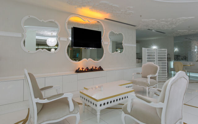 Golden Pars Hotel